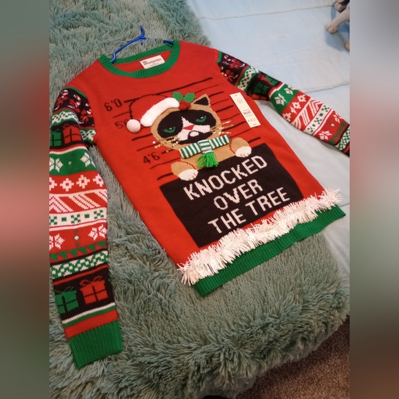 Festive Cat Christmas Sweater - Picture 6 of 7